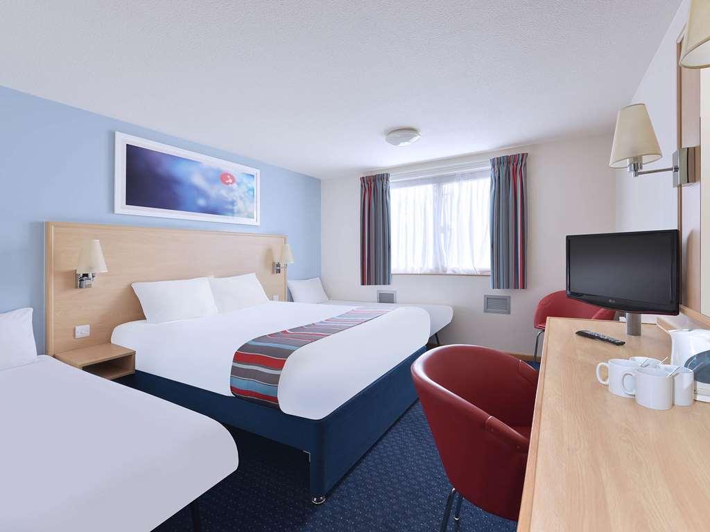 Travelodge Oswestry Rum bild